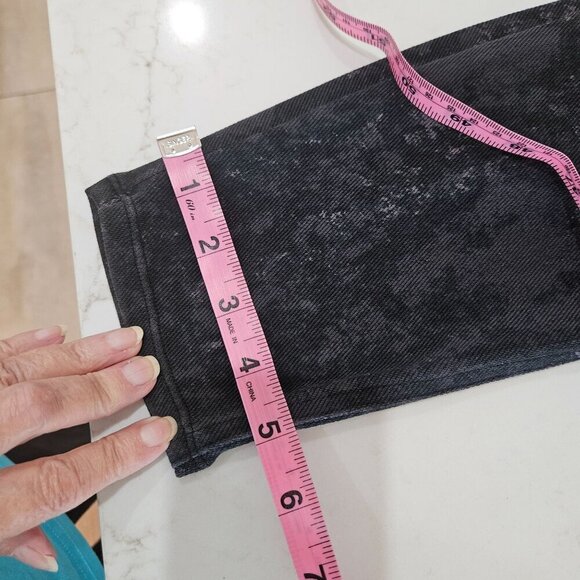 Spanx Large Acid Wash Dark Gray, Black Marble Seamless Jeggings - Picture 12 of 12